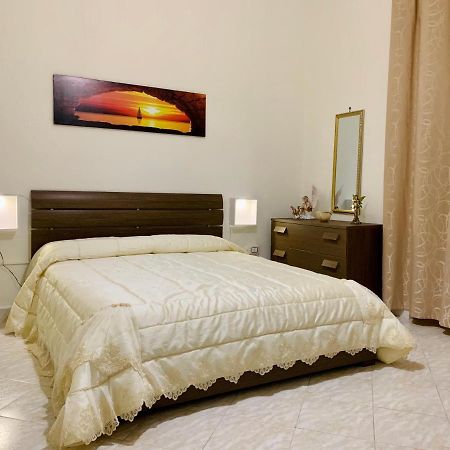 Monfenera Apartment 3 Palermo Buitenkant foto