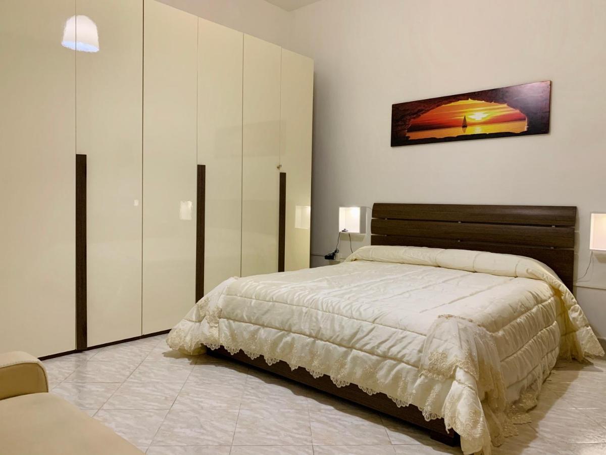 Monfenera Apartment 3 Palermo Buitenkant foto